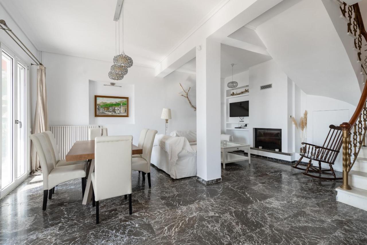 Akakia Panoramic Villa ไซคิย์นธอสทาวน์ ภายนอก รูปภาพ