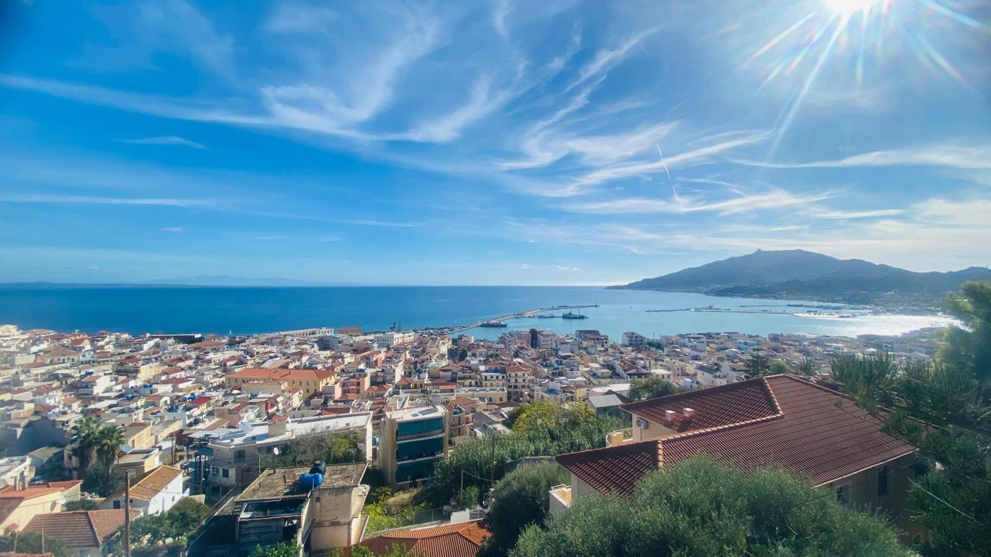 Akakia Panoramic Villa ไซคิย์นธอสทาวน์ ภายนอก รูปภาพ